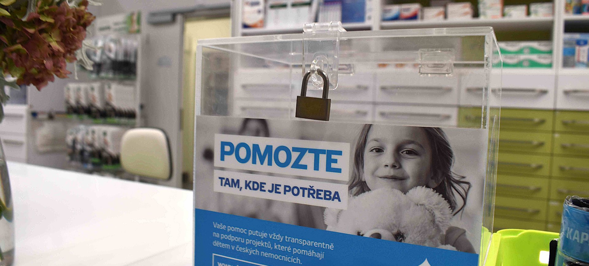 Kasička Kapky naděje: klienti nemocniční lékárny byli štědří