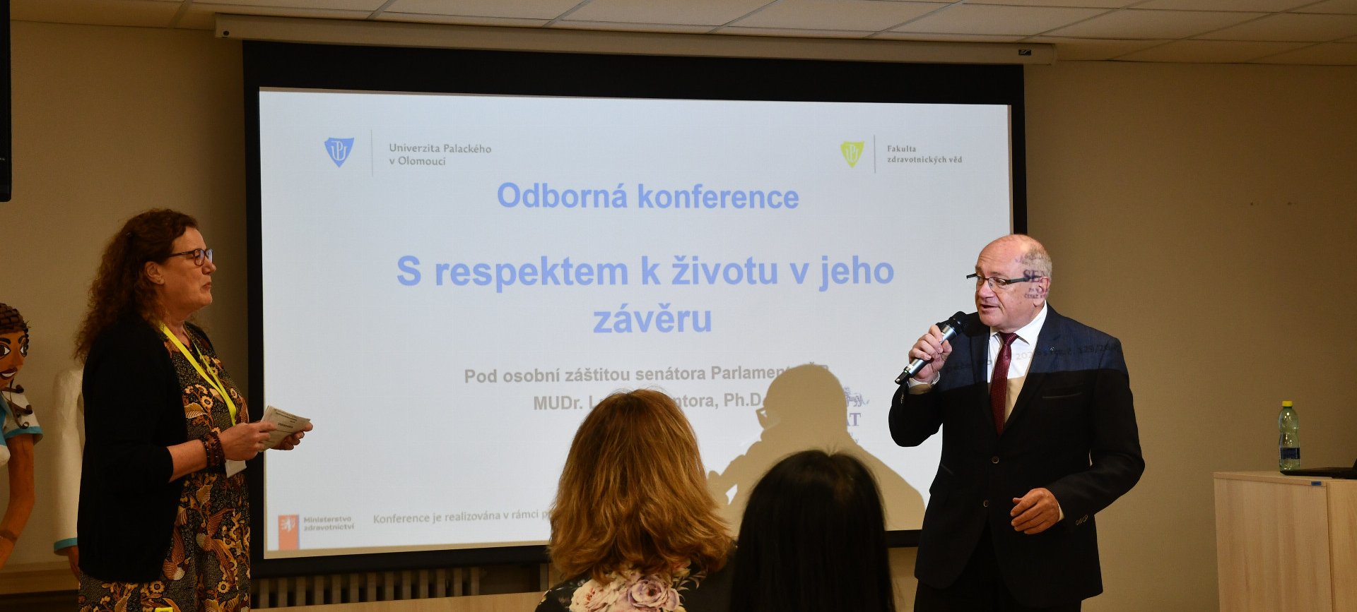 S respektem k životu v jeho závěru. Krnovská nemocnice pořádala konferenci o paliativní a hospicové péči
