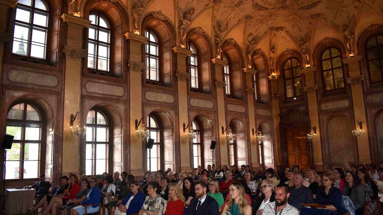 Cena Alice Masarykové