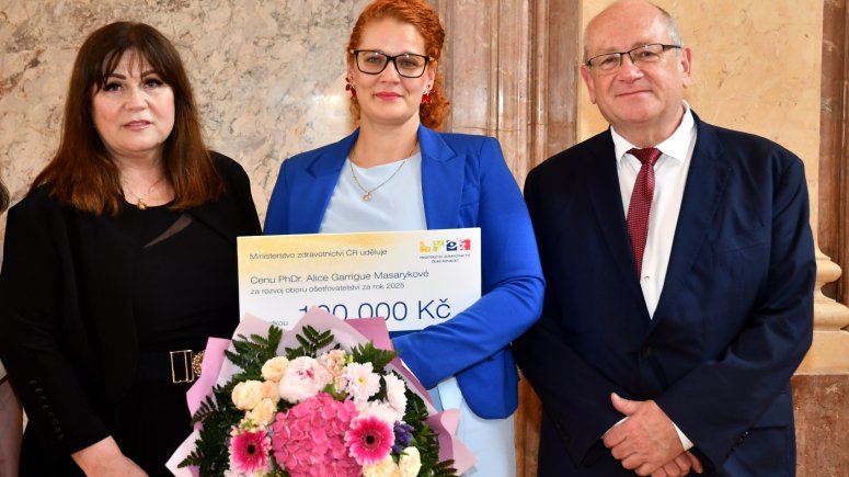 Cena Alice Masarykové