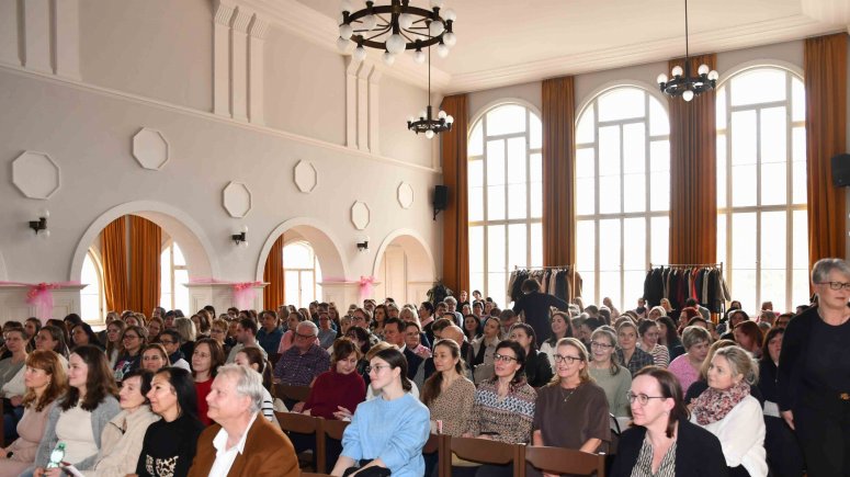 Den akutní medicíny